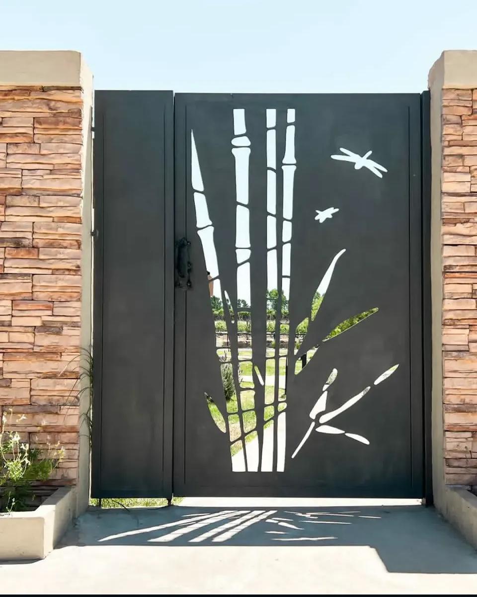 Puerta y media c/ paño fijo personalizado